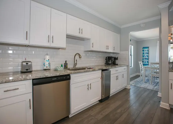 Sea Oats H205: Beachfront With Stunning Views * Gulf Shores