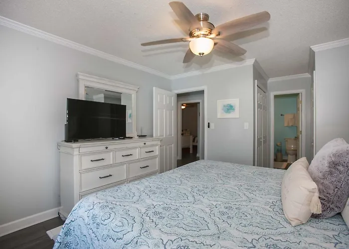 Sea Oats H205: Beachfront With Stunning Views Gulf Shores